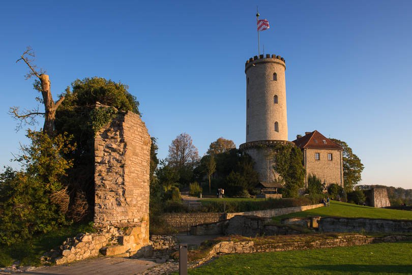 Sparrenburg Bielefeld, Sehenswürdigkeiten, Abendstimmung, Sommerabend, Abendsonne