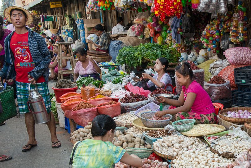 Myanmar, Yangon, Rangun, Markt