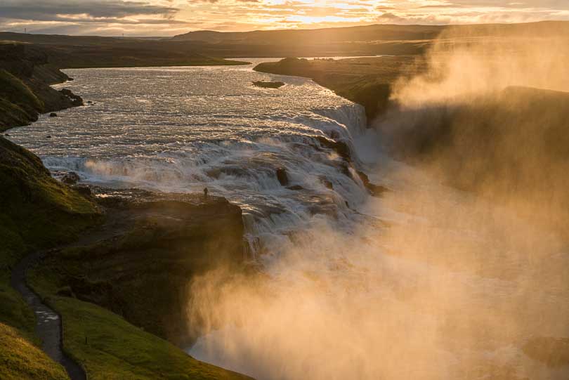 Island, Sonnenaufgang am Gullfoss, Sehenswuerdigkeit