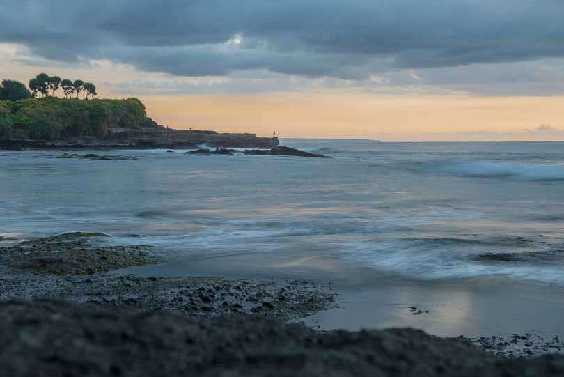 Abendstimmung am Meer auf Bali (Indonesien)