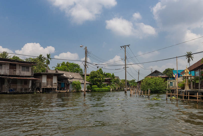 In den Klongs von Bangkok (Kanaele)