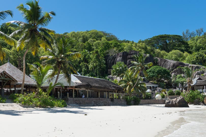 Mahé, die Hauptinsel der Seychellen, Traumstrand, Strandbar, Beach